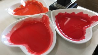 お家洗濯での洗剤の使い方にはお気を付け下さい色移りが多発しております