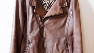 実は本革と違い合成皮革のフェイクレザー（ポリウレタン製品）には寿命があります
