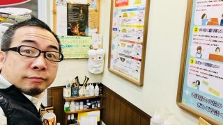 店頭シミ抜き実演ではしみ抜きはもちろんお洗濯に関するご相談などもお受けいたします