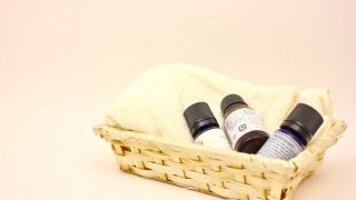 マッサージオイルがついたタオルを家で洗う時ってフツーの洗剤で洗っていいんですか？