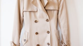 クリーニングにはジャケットやコートのベルト等の付属品も一緒に出した方が良いのでしょうか