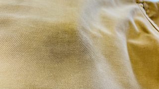 ドライクリーニングが出来ないマークのお洋服の油シミはプロのシミ抜きで取りましょう