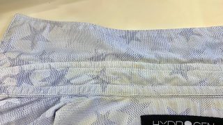 一度でも着用してそのまま時間が経つとシャツの襟や袖口は黄色くなります