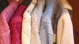 着用する時期が終わった時もこれから来る前にもクローゼット内のお洋服チェックを致しましょう