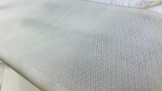 お洋服に付けた両面テープや裾上げテープが変色したりお洋服にテープ跡が残ってしまった事ってありませんか？