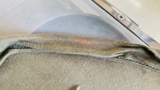 襟元の色が抜けたり他の色が付いたりした場合でもまだ治せるかもしれませんのでご相談下さいませ