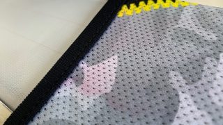 誤ってペンの色が付いてしまったプリントユニフォームの染み抜きは可能なのか？