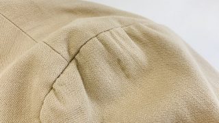 自己流での対応は危険！デリケート素材や淡色系素材に付いたシミや色の変色は対応せずに先ずご相談下さいませ