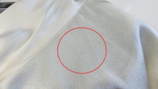 シルクやウールにシミを見つけたらほんの少しのシミでも出来るだけ早めに取り除いておきましょう