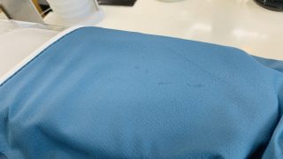 何時付いてしまったか何が付いてしまったのか記憶にない様なシミの場合には出来るだけ触らない様にしてご相談下さいませ