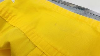 お洋服の袖口に何度洗っても取れないシミがあればそれは腕時計の錆汚れかも知れませんよ