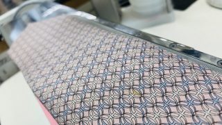 水洗いでお洗濯してしまったネクタイは表生地以外にも心地が縮んだりします