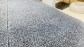 お洋服の色が漂白剤によって一部だけ抜けてしまい結構目立ってしまいますが何とかならないでしょうか？