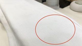 シミは早めに確認して取り除いてからクローゼットにお直しをする「仕舞う前洗い」を優先致しましょう