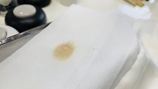 お着物は着用する機会がお洋服と比べて極端に少ないのでたま保管状況を確認致しましょう