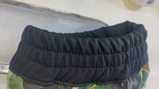 黒い部分が白く見えるのは凸凹部分に擦れ等が発生して汗や皮脂で弱ってしまったからなのです