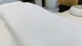 薄っすらと残る以前からあるシミは何をしても何を使っても取れないシミという事でもありません