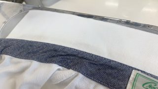 洗っても取り切れない黒ずんでいる襟汚れは水にも油にも溶けない埃やススかも知れませんよ