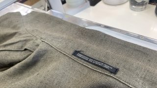お洋服は着用によってお肌が直接触れる部分には摩擦やスレがどうしても発生してしまいます