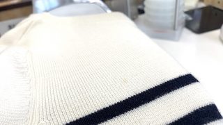 保管中に発生する黄ばみは取り切れていないタンパク質汚れか皮脂汚れが変化したシミです