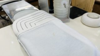 雨の日は要注意！特に古い建物の場合には滴り落ちる錆水がお洋服に付かない様に気を付けましょう