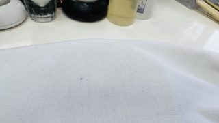 色濃く付いてしまったインクの成分は洗剤や水分を含むと広がりやすく滲みやすいです