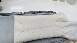 袖口に付いているお洗濯してもクリーニングしても取れないインクのシミ諦めていませんか？