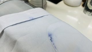 インクはお洋服の生地に付いてしまいますとそのインクの種類によっては落ちにくさも全く違うのです