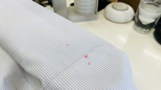 朱肉はお洋服に付いてしまいますと非常に取れにくいシミになりますのでご相談下さいませ