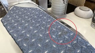 長期間中のネクタイにはお直し前のメンテナンス次第でこの様なリスクが発生してしまうのです