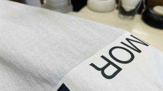 プリント柄に古いシミが発生している時には非常に取れにくいので取り除く際には要注意です