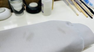 お家での水洗いでは中々落ちないシミの殆どが油由来のシミの可能性が非常に高いのです