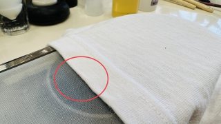 お家で洗っても全く動かない取れない色は無理には取ろうとせずにご相談下さいませ