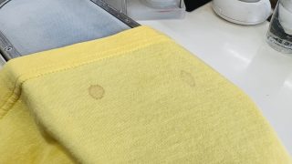 時間が経ってしまい洗っても取れない血液のシミは既に頑固なシミに変質している可能性があります
