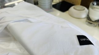 時間が経って生地にダメージが発生するまでに気になる黄色いシミは取り除いておきましょう